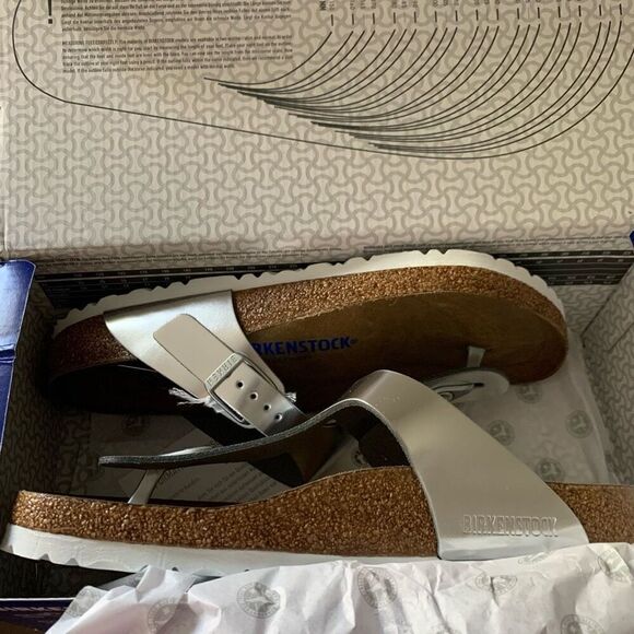 Birkenstock | Gizeh Sandals - Picture 6 of 12